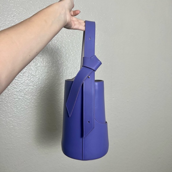GIAQUINTO Violet Lily Bucket Bag - Picture 4 of 8